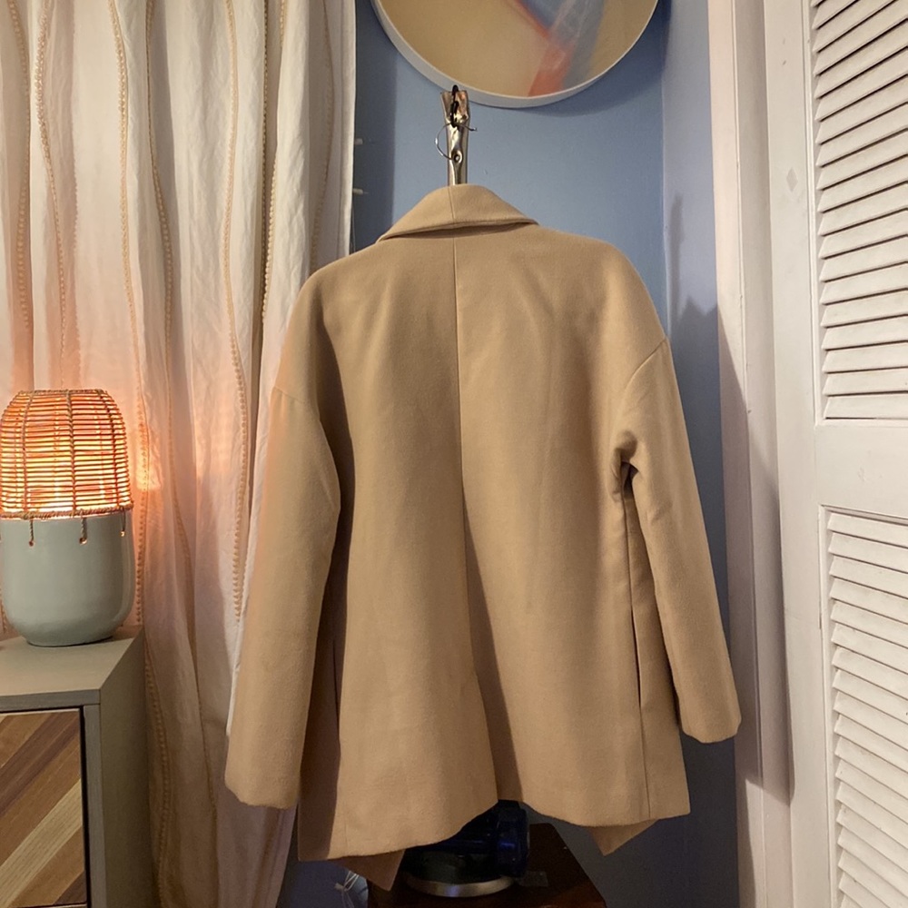 The JETSET Diaries - Camel Coat - Size Med. - Picture 5 of 8